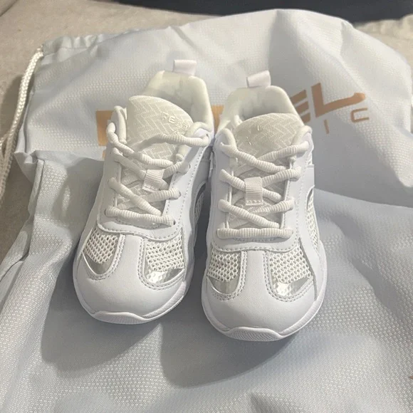 Rebel Athletic Kids Sneakers - White - Picture 2 of 3